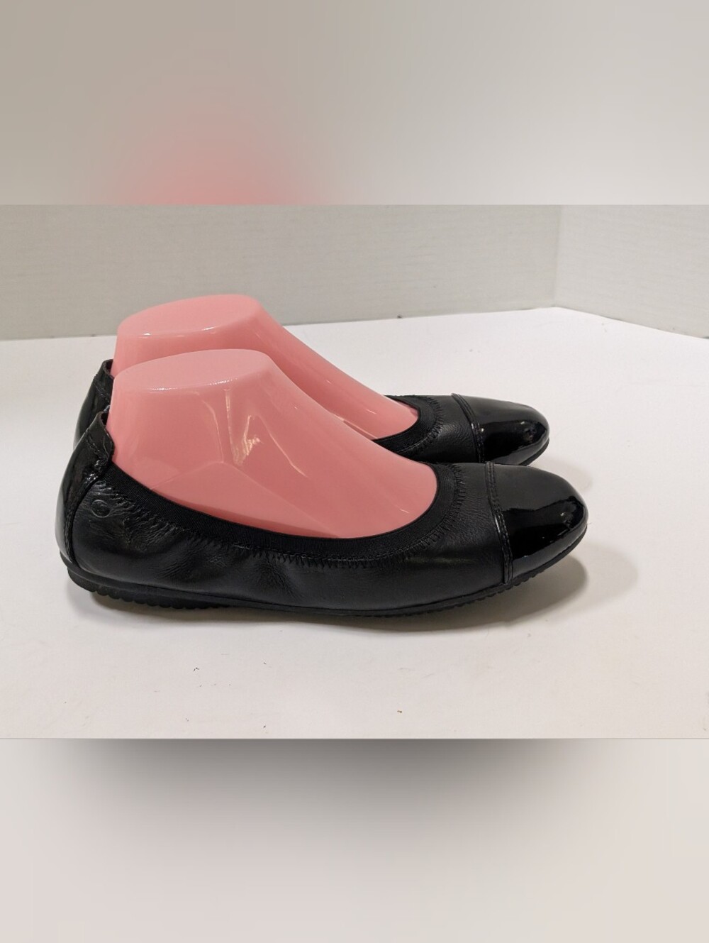Josef Seibel Women's 40 Pippa Black Patent Leather Cap Toe Ballet Flats US 9
